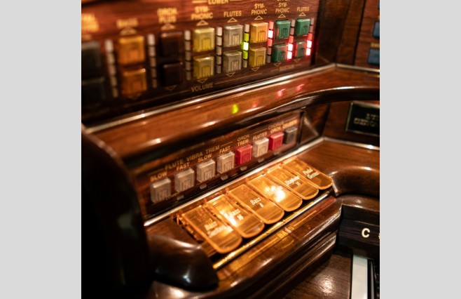 Used Lowrey Majesty DLX Cherry Organ All Inclusive Top Grade Package (SN:510D604K023178) - Image 10